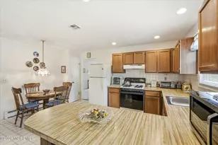 196 Pulaski Blvd, Toms River Township, NJ 08757 - Photo 18