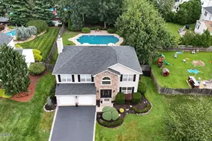 25 Sun Hollow Rd, Howell Township, NJ 07731 - Photo 2
