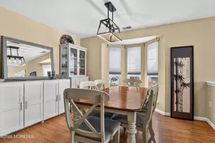 12 Berkshire Ct, Manalapan Township, NJ 07726 - Photo 8