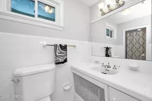 333 Sycamore Ave, Shrewsbury, NJ 07702 - Photo 20