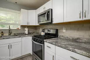 249 Tulip Ln, Freehold, NJ 07728 - Photo 8