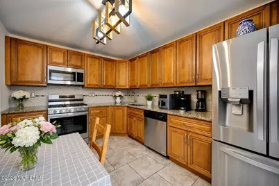 22 Borelle Square, Sayreville, NJ 08859 - Photo 6