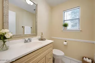 22 Borelle Square, Sayreville, NJ 08859 - Photo 8