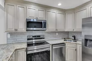 20 Lexington Ct, Red Bank, NJ 07701 - Photo 14
