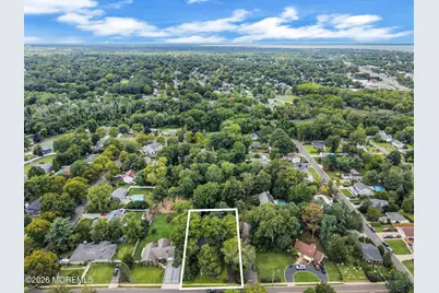 390 Church Street, Belford, NJ 07718 - Photo 14
