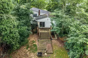 390 Church St, Belford, NJ 07718 - Photo 8