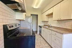 75 Stonehurst Blvd, Freehold, NJ 07728 - Photo 4