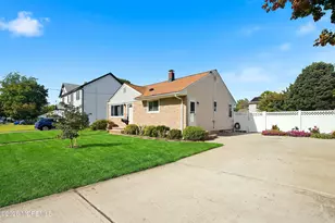 6 Burnham Rd, East Brunswick Township, NJ 08816 - Photo 22