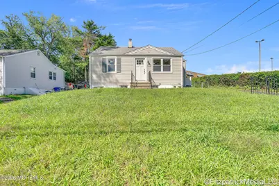 318 W Sylvania Avenue, Neptune City, NJ 07753 - Photo 2
