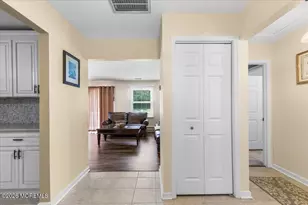 117 Lowens Strasse, Freehold, NJ 07728 - Photo 4