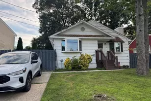 826 Arbordale Dr, Keyport, NJ 07735 - Photo 1