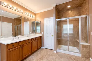 111 Fontaine Ct, Monroe Township, NJ 08831 - Photo 38