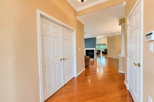 111 Fontaine Ct, Monroe Township, NJ 08831 - Photo 10