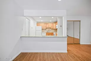 110 Amberly Dr, Manalapan Township, NJ 07726 - Photo 6