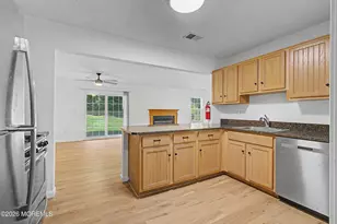 15 Nashville Ct, Tinton Falls, NJ 07712 - Photo 14