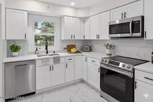 124 Northumberland Dr, Toms River Township, NJ 08757 - Photo 12