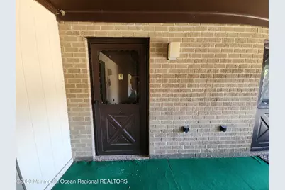 34 Meadow Green Circle #J, Manalapan Township, NJ 07726 - Photo 2