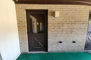 34 Meadow Green Cir, Manalapan Township, NJ 07726 - Photo 2
