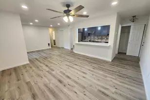 34 Meadow Green Cir, Manalapan Township, NJ 07726 - Photo 6