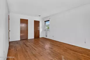 110 Iris Dr, Neptune Township, NJ 07753 - Photo 16