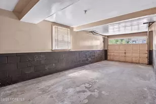 110 Iris Dr, Neptune Township, NJ 07753 - Photo 10