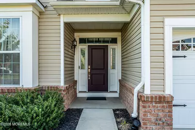 27 Flagstone Court, Freehold, NJ 07728 - Photo 2