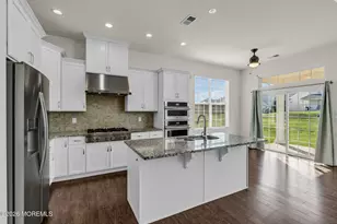 27 Flagstone Ct, Freehold, NJ 07728 - Photo 8