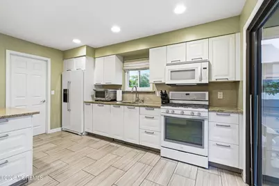 81 Cotswold Circle, Ocean, NJ 07712 - Photo 8