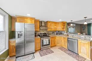 7 Beachway Ave, Keansburg, NJ 07734 - Photo 14