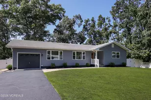 15 Walnut St, Beachwood, NJ 08722 - Photo 2