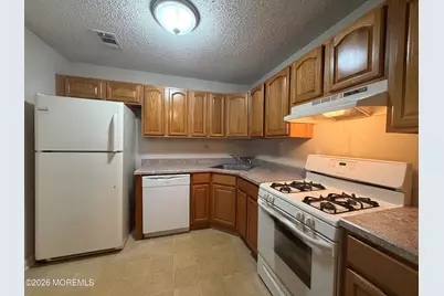 164 Frontier Way, Tinton Falls, NJ 07753 - Photo 2
