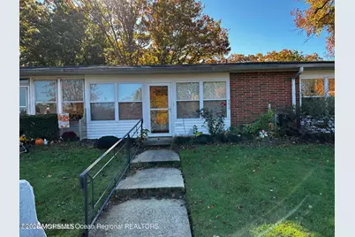 106 E Edinburgh Lane, Lakewood, NJ 08701 - Photo 1
