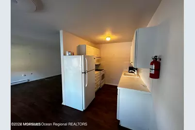 106 E Edinburgh Lane, Lakewood, NJ 08701 - Photo 16