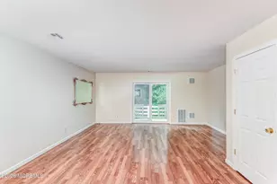 65 County Rd, Cliffwood, NJ 07721 - Photo 16