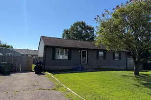 1213 Cable Ave, Beachwood, NJ 08722 - Photo 2