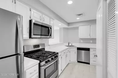 477 Ocean Avenue N #H1, Long Branch, NJ 07740 - Photo 16