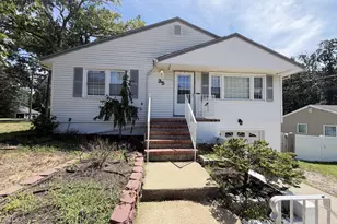 35 Ruth Pl, Eatontown, NJ 07724 - Photo 1