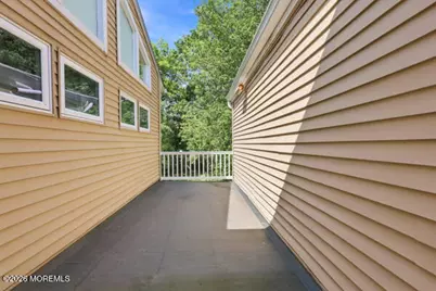 75 South Street, Freehold, NJ 07728 - Photo 32