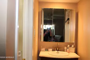 73 Overlook Way, Manalapan Township, NJ 07726 - Photo 20
