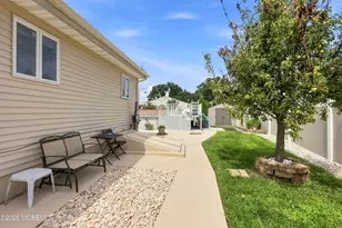 45 Woodshore W, Old Bridge Township, NJ 08857 - Photo 20