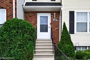 20 Karwatt Ct, Sayreville, NJ 08872 - Photo 2