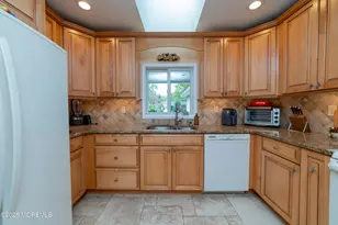 46 Deborah Ln, Aberdeen Township, NJ 07747 - Photo 24