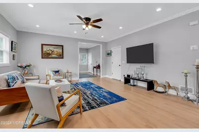 46 Hudson Avenue, Middletown, NJ 07748 - Photo 10