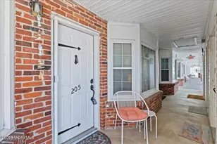 402 E St Paul Ave, Wildwood, NJ 08260 - Photo 4