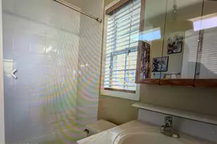 339 Jeffries St, Perth Amboy, NJ 08862 - Photo 10