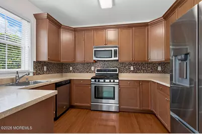 118 Sloan Court, Matawan, NJ 07747 - Photo 4