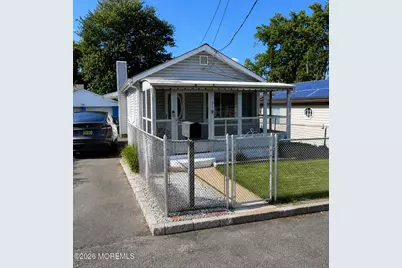 31 Pacific Boulevard, Keyport, NJ 07735 - Photo 2