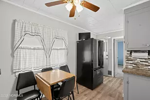 31 Pacific Blvd, Keyport, NJ 07735 - Photo 8