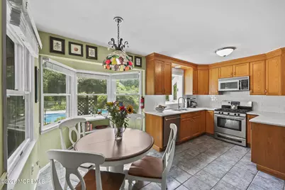 47 Birchwood Court, Tinton Falls, NJ 07724 - Photo 12
