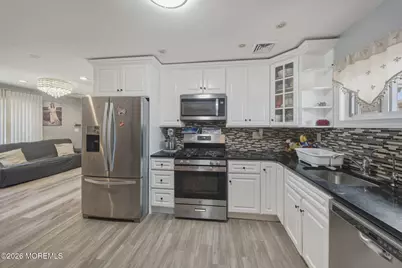 328 Mizzen Avenue, Beachwood, NJ 08722 - Photo 8